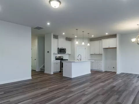 907 Lippincott Rd, Durham, NC 27703 photo 8