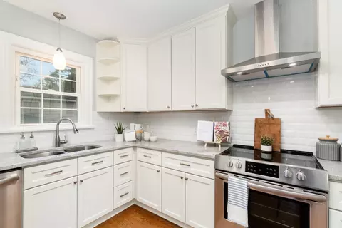 409 E Lavender Ave, Durham, NC 27704 photo 13