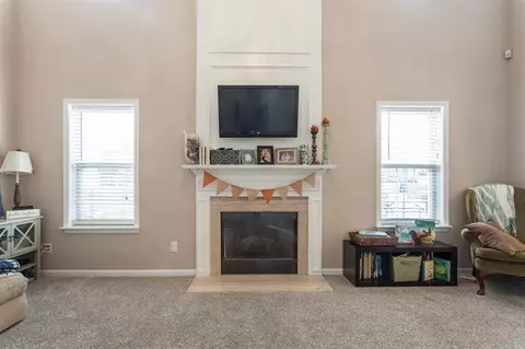 302 N Waters Edge Dr, Durham, NC 27703 photo 10