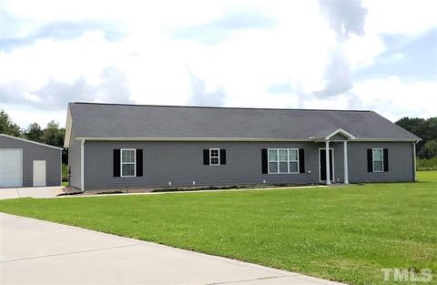 118 Bryan Godwin Ct, Erwin, NC 28339 photo 1