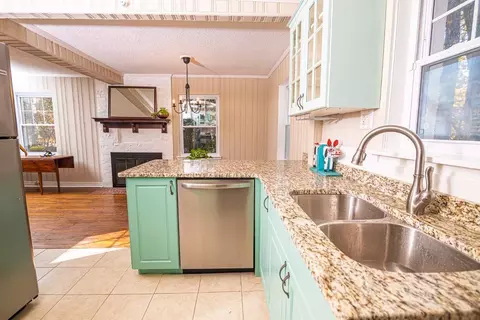 701 W Cornwallis Rd, Durham, NC 27707 photo 4