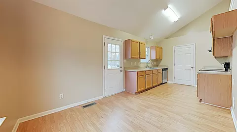 914 Alpha Dr, Durham, NC 27703 photo 7
