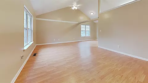 914 Alpha Dr, Durham, NC 27703 photo 2