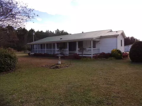 111 Simmons Dr, Erwin, NC 28339 photo 7