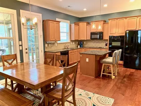 2002 Morehead Hill Ct, Durham, NC 27703 photo 4
