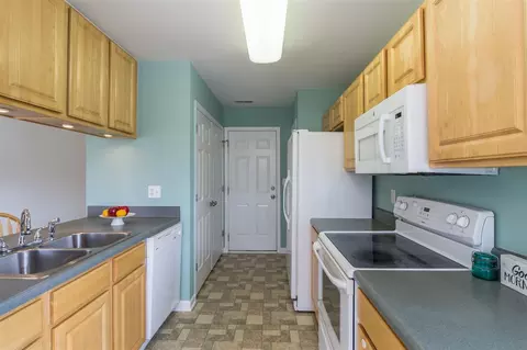 1566 Ella Ln, Stem, NC 27581 photo 10
