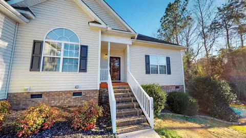 139 Peacemaker Ln, Smithfield, NC 27577 photo 2
