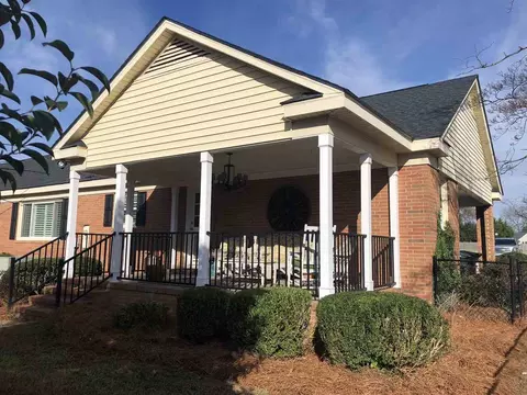 703 E St, Erwin, NC 28339 photo 4