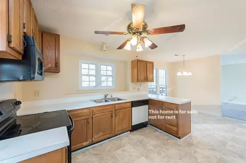 2 Moonlight Ct, Durham, NC 27703 photo 6
