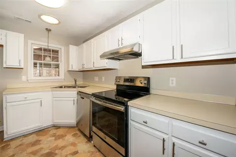 3333 Reams Pl, Durham, NC 27703 photo 6