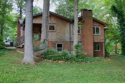 2811 Fairlawn Rd, Durham, NC 27705 photo 2
