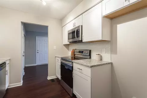 3 Hendricks Ct, Durham, NC 27707 photo 6