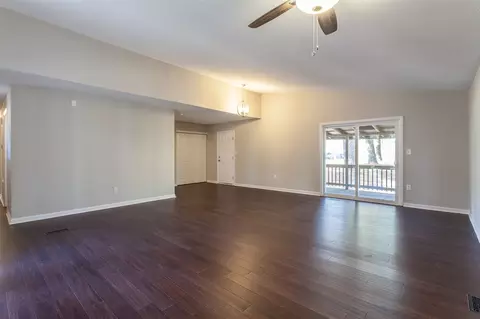 3 Hendricks Ct, Durham, NC 27707 photo 3