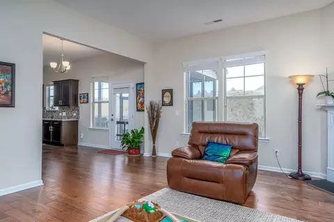1031 Laredo Ln, Durham, NC 27703 photo 4