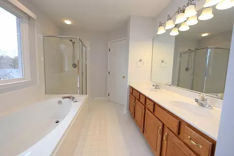 110 Covington Sq, Cary, NC 27513 photo 8