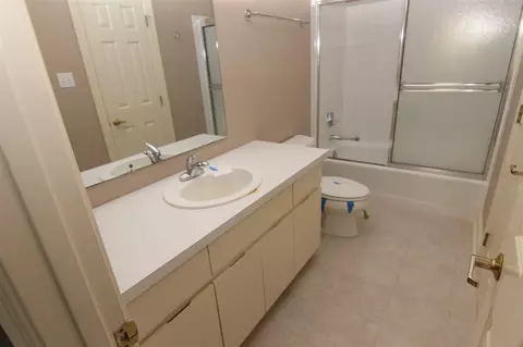 3735 Stoneybrook Dr, Durham, NC 27705 photo 17
