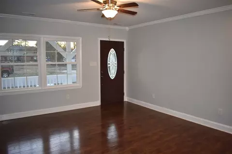607 E Bay St, Dunn, NC 28334 photo 2