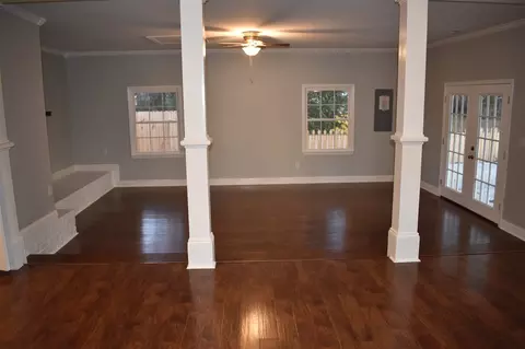 607 E Bay St, Dunn, NC 28334 photo 4