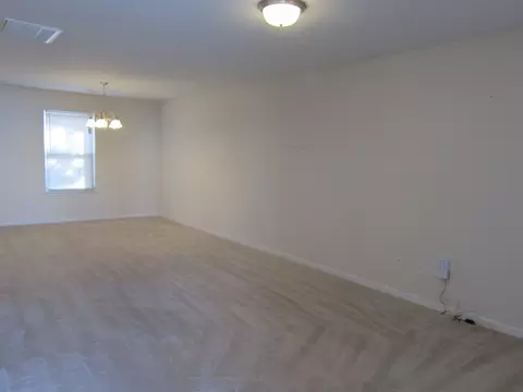 1608 Great Bend Dr, Durham, NC 27704 photo 5