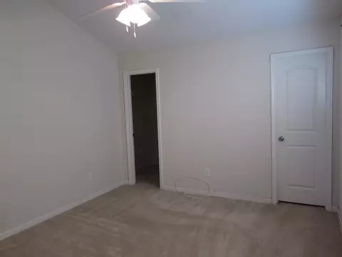 1608 Great Bend Dr, Durham, NC 27704 photo 9