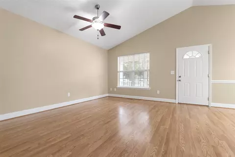 529 Finley St, Durham, NC 27705 photo 4