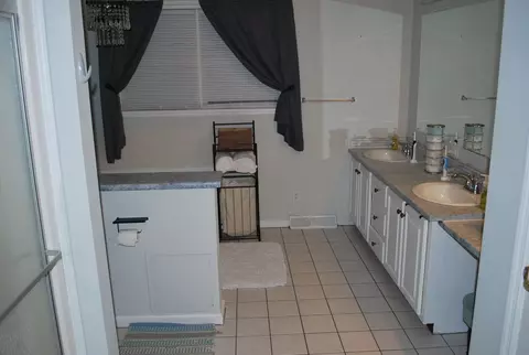 239 Eaves Rd, Henderson, NC 27537 photo 8