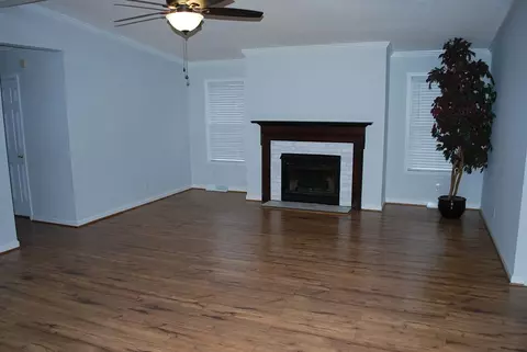 239 Eaves Rd, Henderson, NC 27537 photo 4