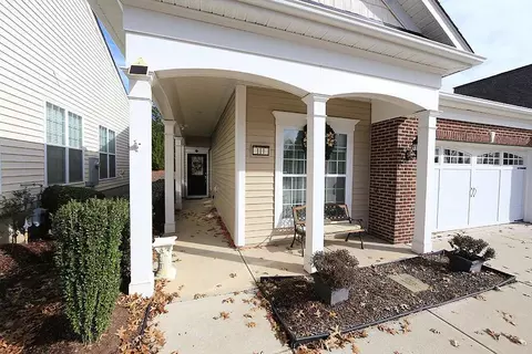 111 Lelcester Ct, Cary, NC 27519 photo 2