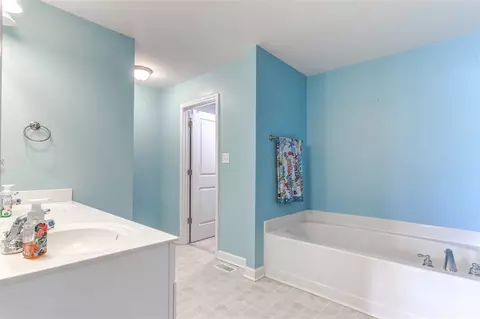 23 Long Grass Dr, Smithfield, NC 27577 photo 18