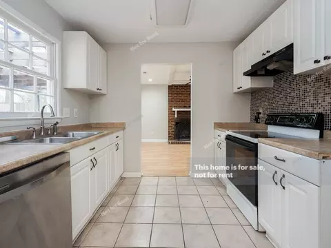 3806 Ruggles St, Durham, NC 27704 photo 2