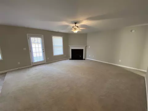 345 Gray Ghost St, Benson, NC 27504 photo 4