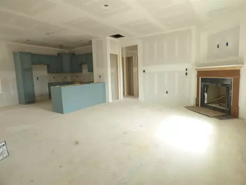 41 Jerome St, Benson, NC 27504 photo 3