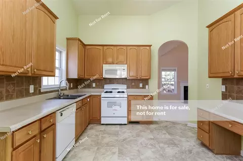 1007 Cantrell Ln, Apex, NC 27502 photo 2