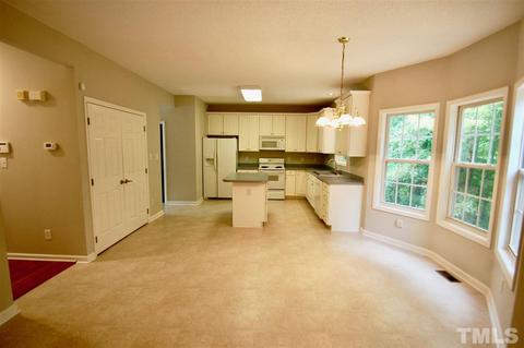 8208 Gresham Trace Rd, Raleigh, NC 27615 photo 3