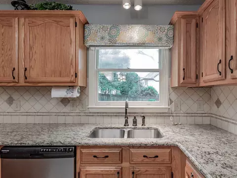 300 Amberglow Pl, Cary, NC 27513 photo 15