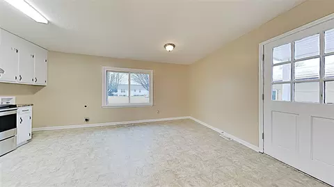 114 Jupiter Dr, Dunn, NC 28334 photo 2