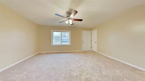 114 Jupiter Dr, Dunn, NC 28334 photo 3