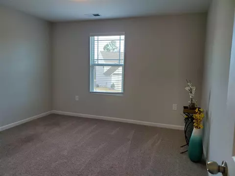 217 Peninsula Ct, Durham, NC 27703 photo 12