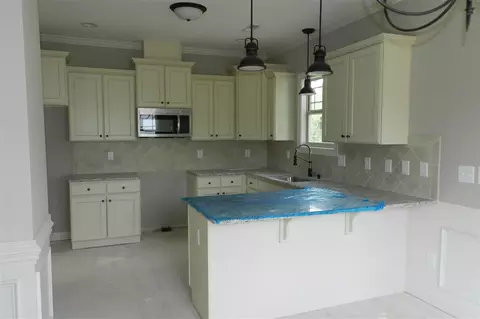 90 Pleasant View Ln, Benson, NC 27504 photo 4