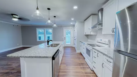709 Frank St, Roxboro, NC 27573 photo 9