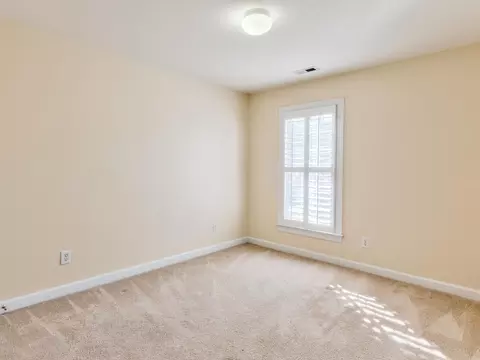 5305 Paces Ferry Dr, Durham, NC 27712 photo 15