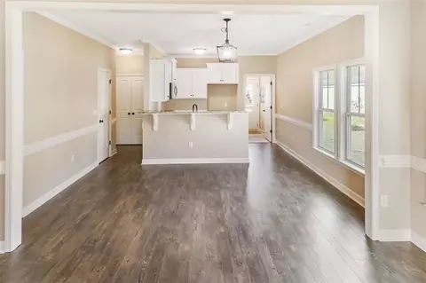 408 W J St, Erwin, NC 28339 photo 4