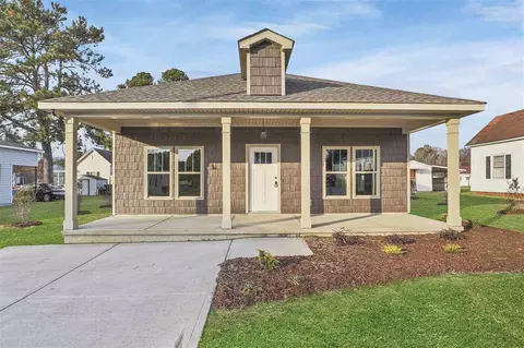 408 W J St, Erwin, NC 28339 photo 1