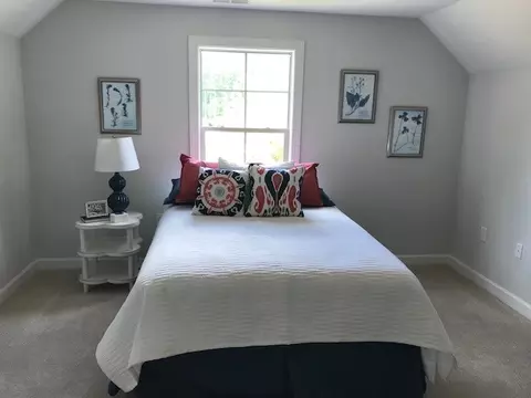 6302 Chantry Ct, Durham, NC 27703 photo 9