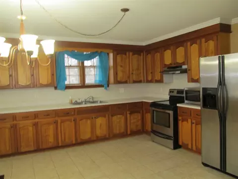 102 W C St, Erwin, NC 28339 photo 13
