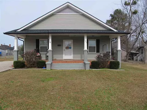 102 W C St, Erwin, NC 28339 photo 1