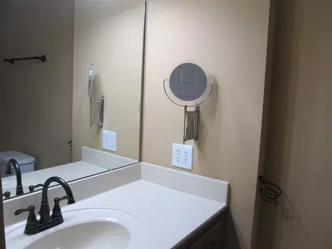 102 W C St, Erwin, NC 28339 photo 8