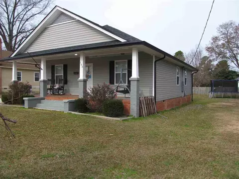 102 W C St, Erwin, NC 28339 photo 2