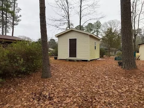 102 Elm Dr, Smithfield, NC 27577 photo 5