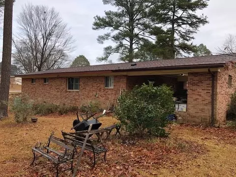 102 Elm Dr, Smithfield, NC 27577 photo 2